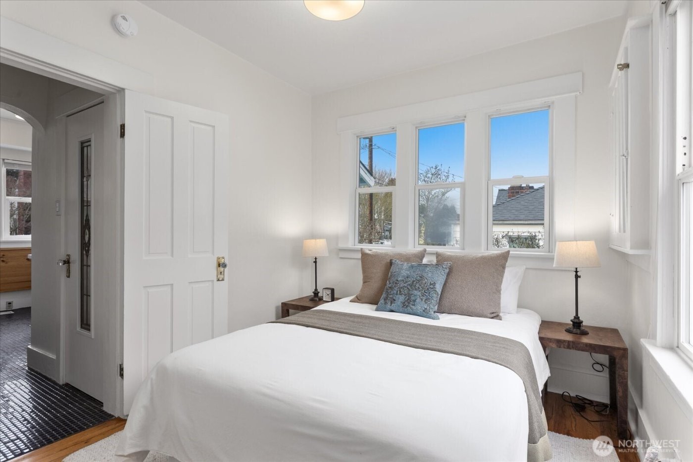 2857 NW 73rd Street , Seattle, WA 98117