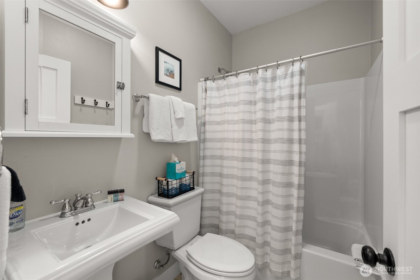 37 Elk Creek Loop , Pacific Beach, WA 98571