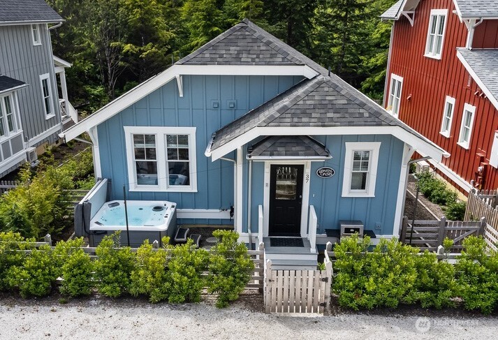 37 Elk Creek Loop , Pacific Beach, WA 98571