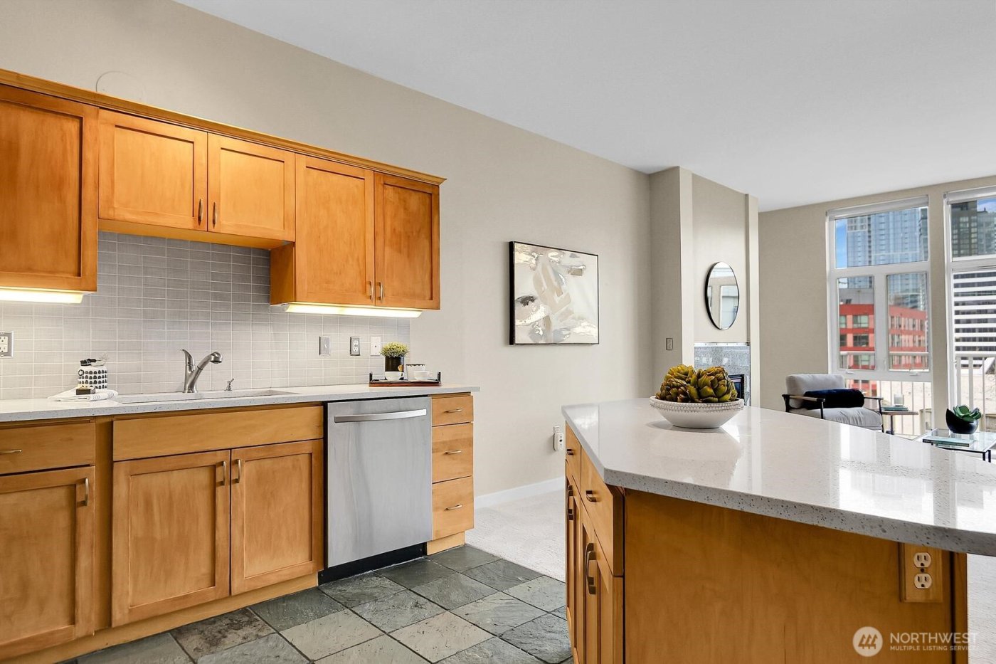 303 E Pike Street #402, Seattle, WA 98122-3698