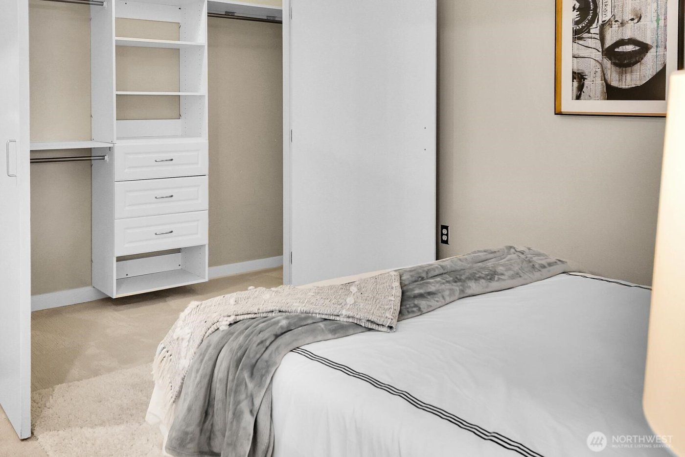 303 E Pike Street #402, Seattle, WA 98122-3698