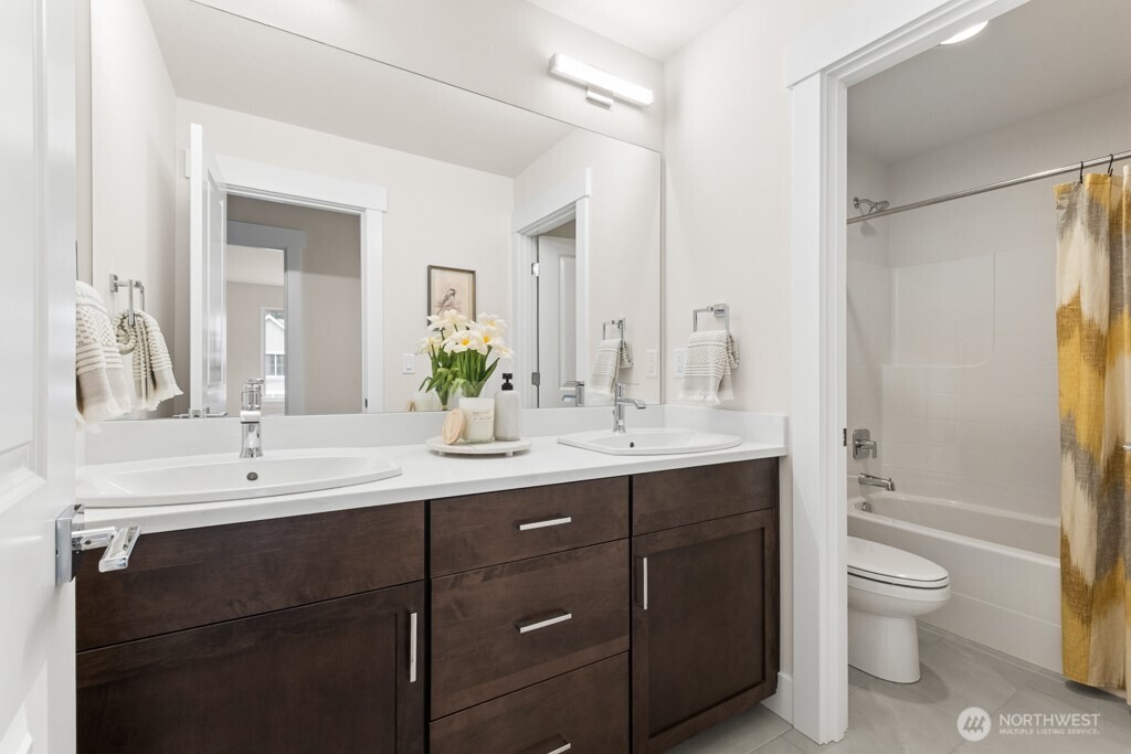 18007 SE 250th Place #1, Covington, WA 98042