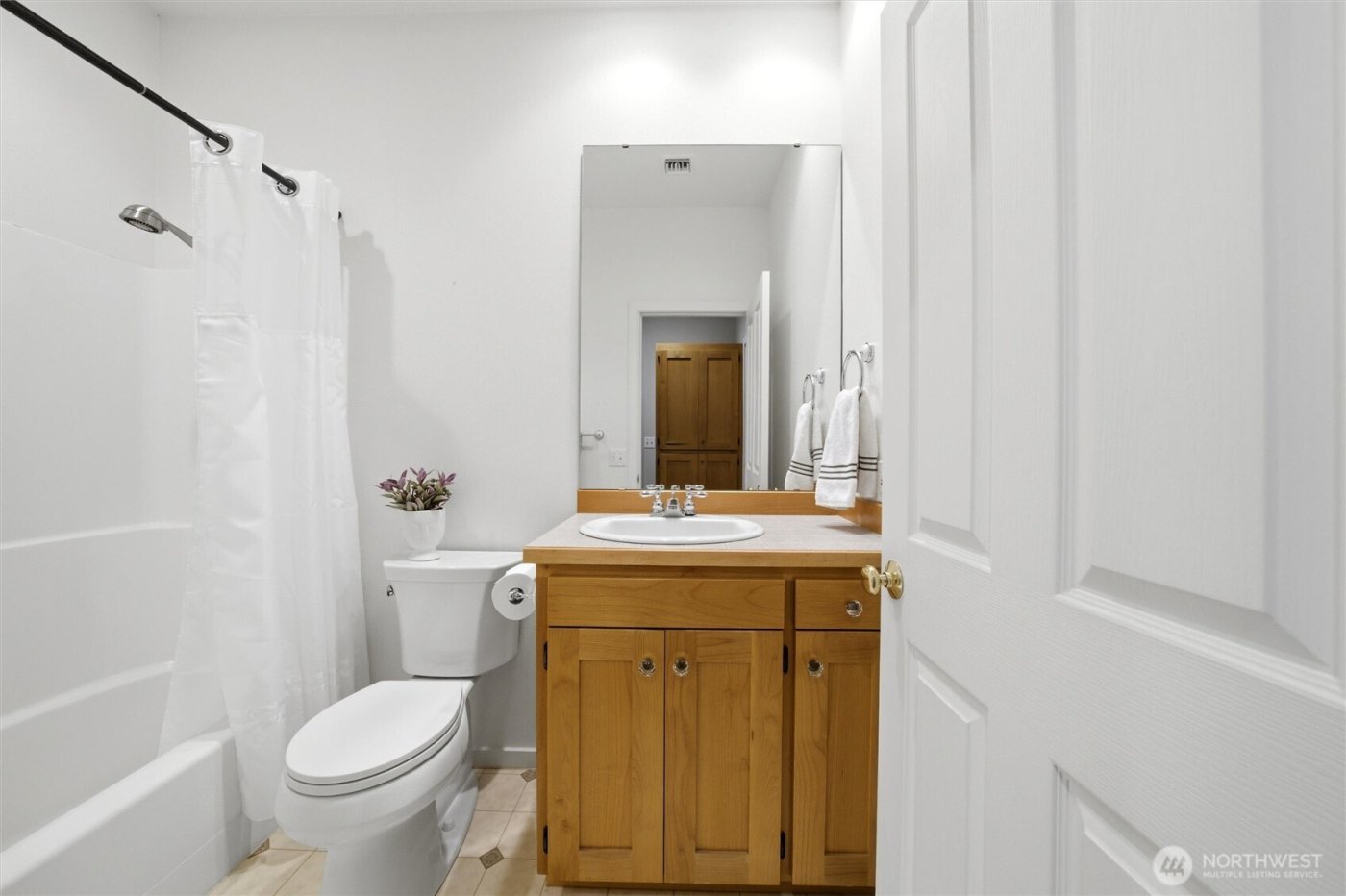 711 SE Swainson Lane , College Place, WA 99324