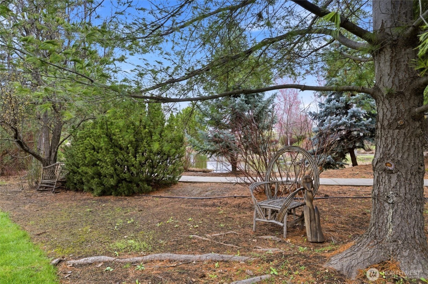 711 SE Swainson Lane , College Place, WA 99324