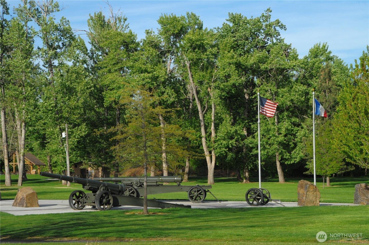 711 SE Swainson Lane , College Place, WA 99324