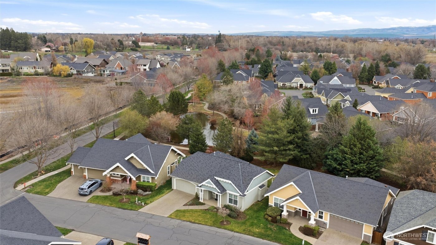 711 SE Swainson Lane , College Place, WA 99324