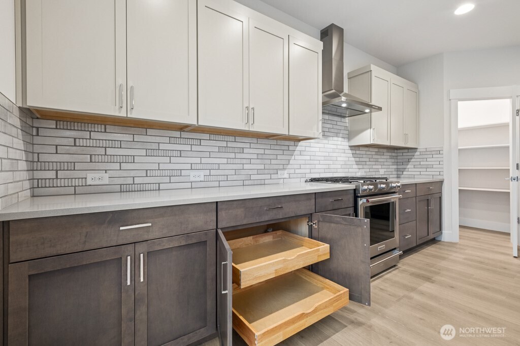 18011 SE 250th Place #2, Covington, WA 98042