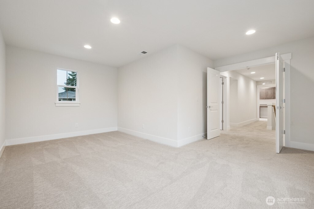 18011 SE 250th Place #2, Covington, WA 98042