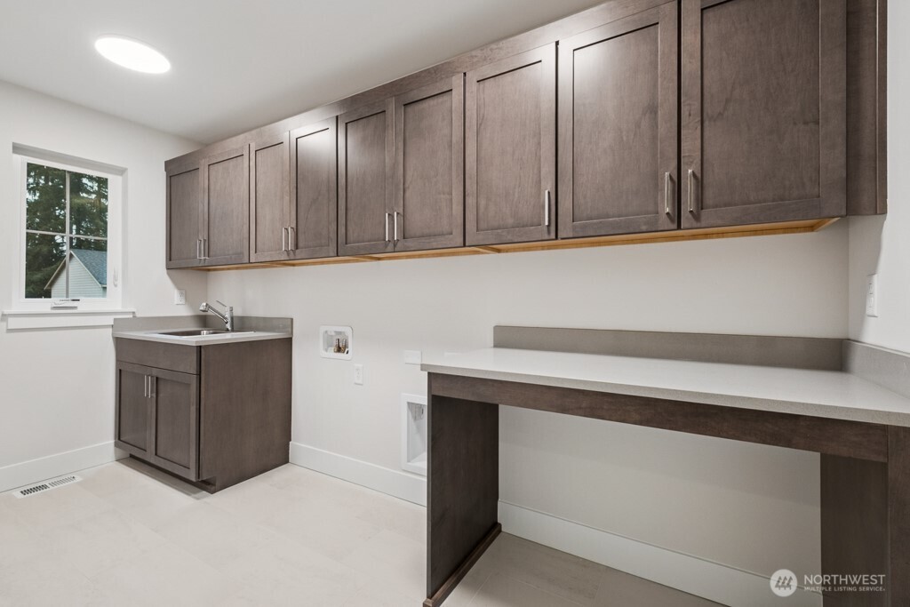 18011 SE 250th Place #2, Covington, WA 98042