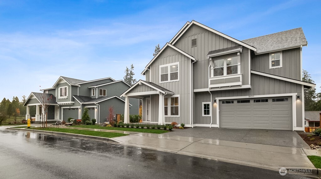 18011 SE 250th Place #2, Covington, WA 98042