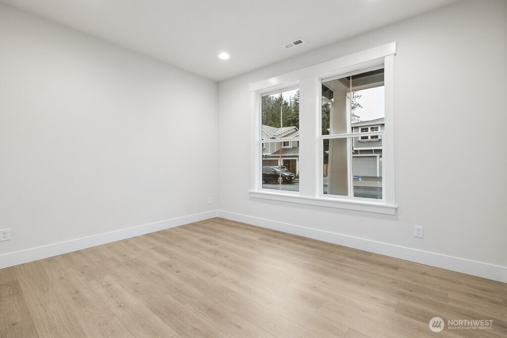 18011 SE 250th Place #2, Covington, WA 98042