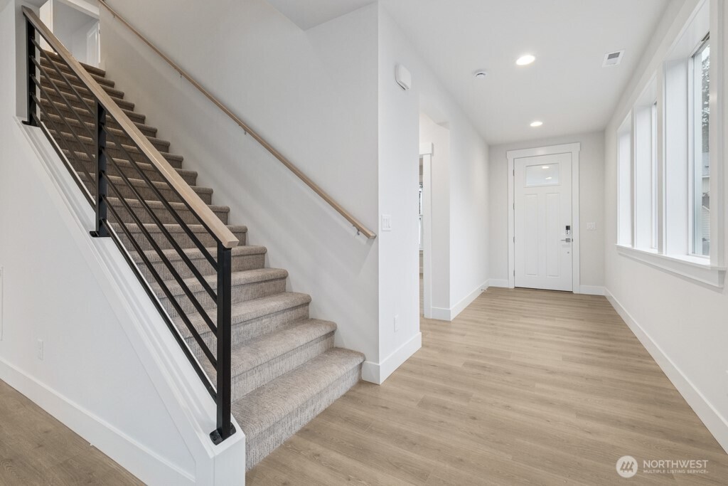 18011 SE 250th Place #2, Covington, WA 98042