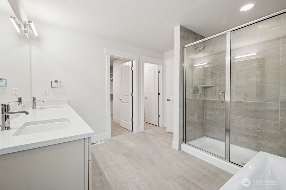 18019 SE 250th Place #3, Covington, WA 98042