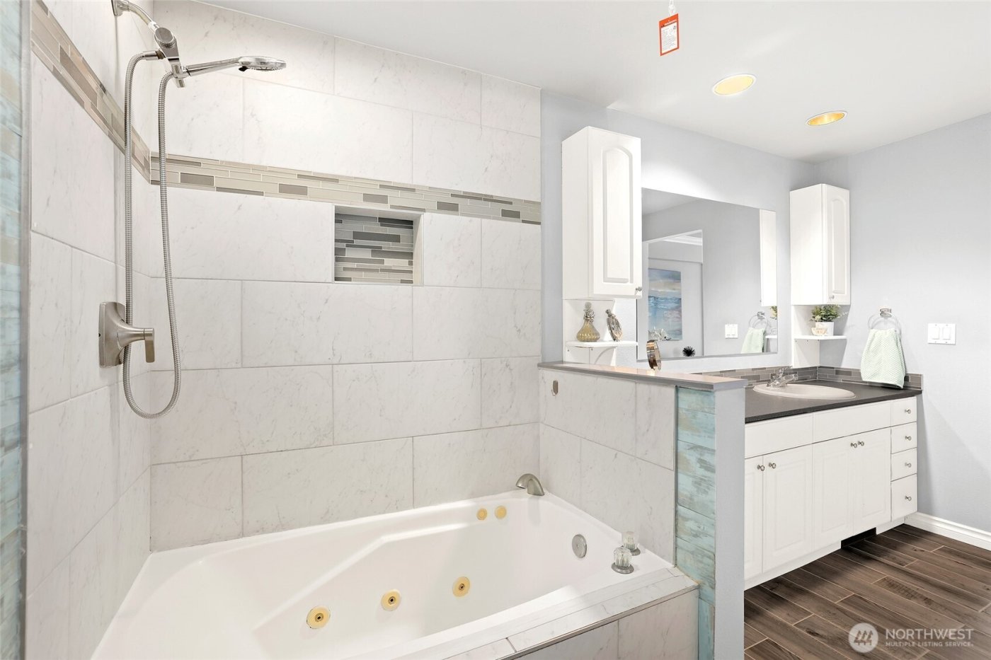 20604 4th Avenue S, Des Moines, WA 98198