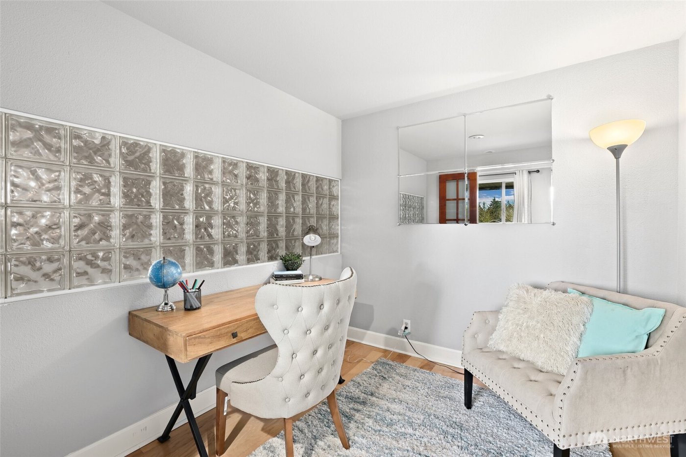 20604 4th Avenue S, Des Moines, WA 98198