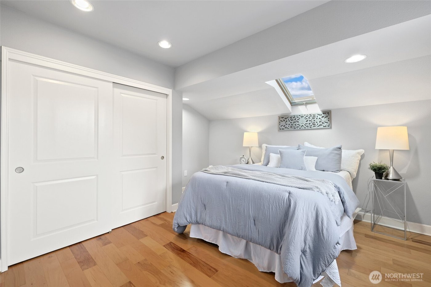 20604 4th Avenue S, Des Moines, WA 98198