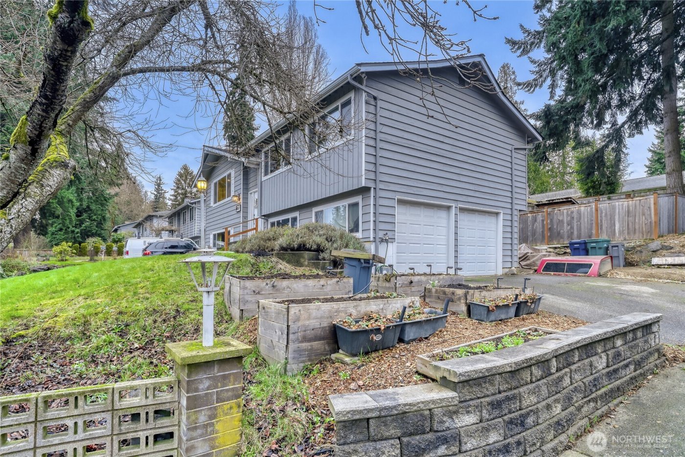 18517 44th Avenue W, Lynnwood, WA 98037