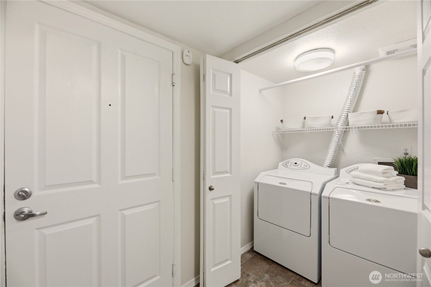 15433 Country Club Drive #F211, Mill Creek, WA 98012