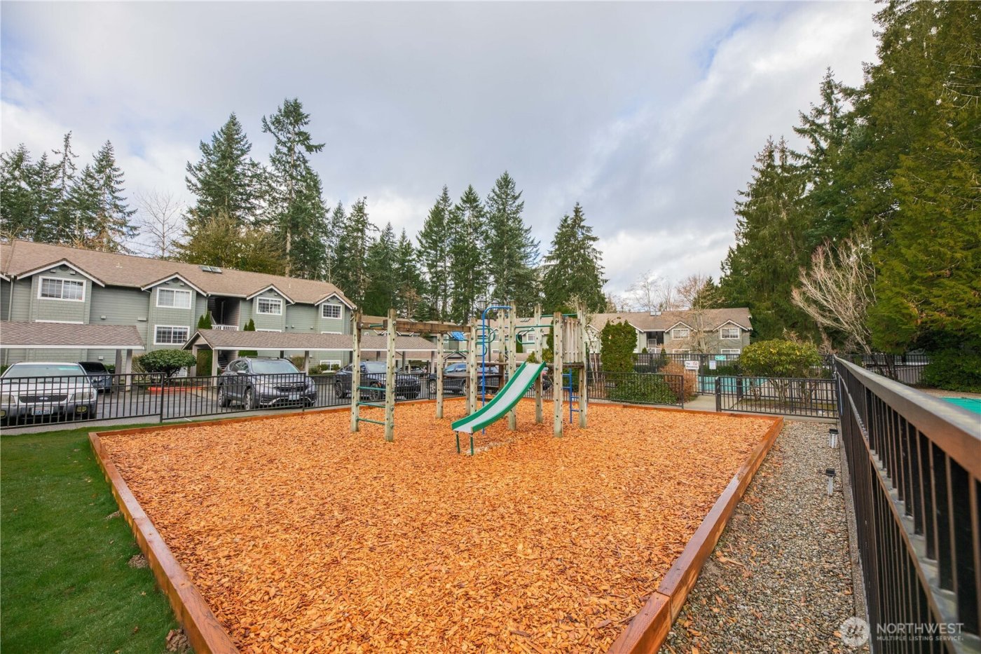 15433 Country Club Drive #F211, Mill Creek, WA 98012