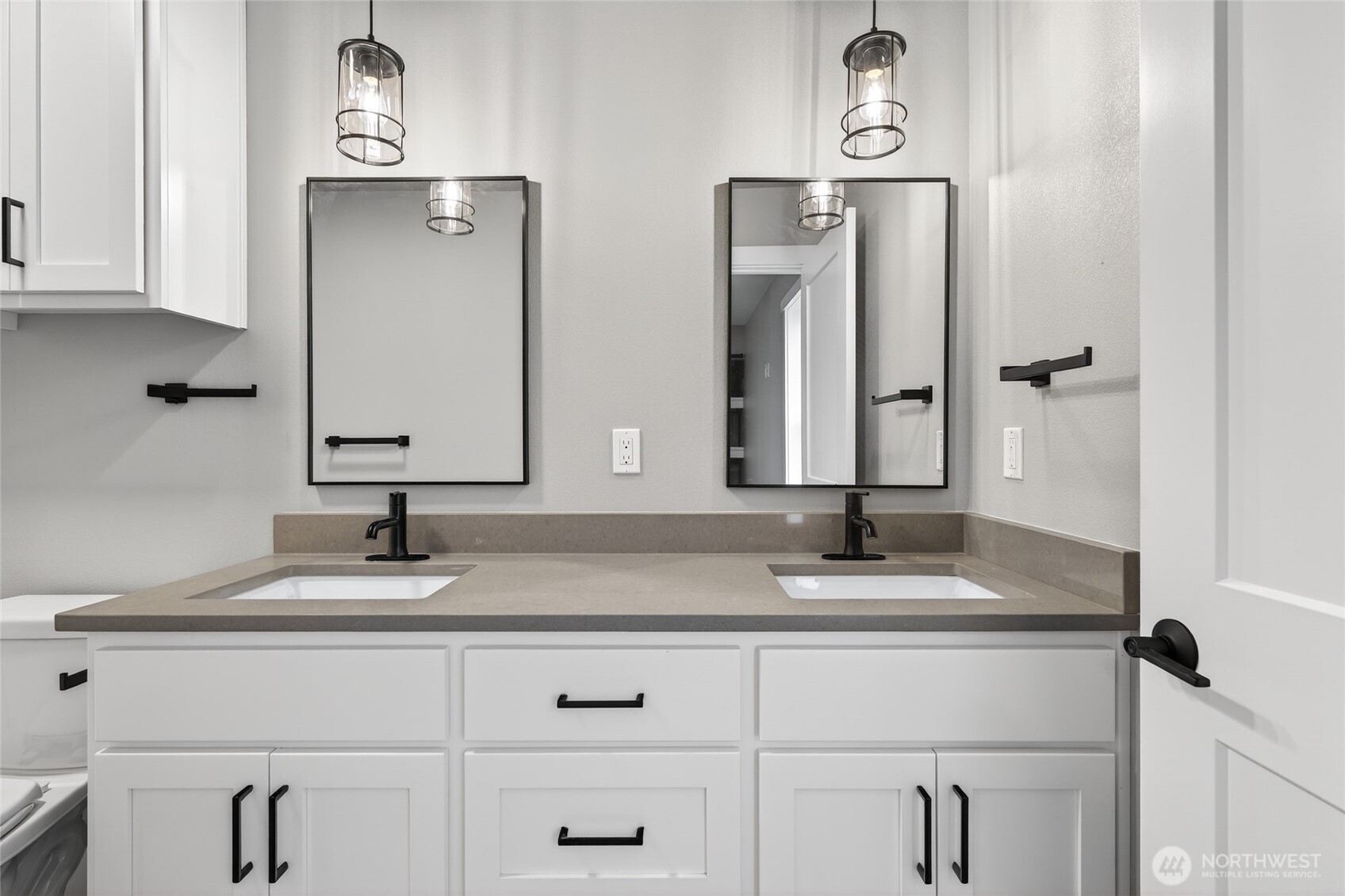 109 7th Street SW, Long Beach, WA 98631