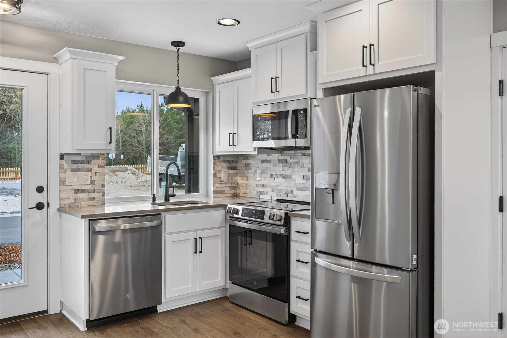 109 7th Street SW, Long Beach, WA 98631