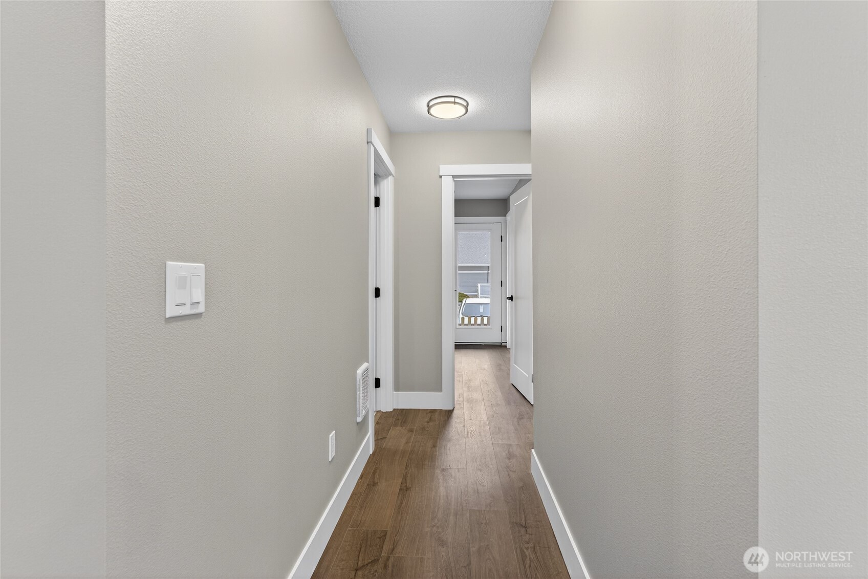 111 7th Street SW, Long Beach, WA 98631