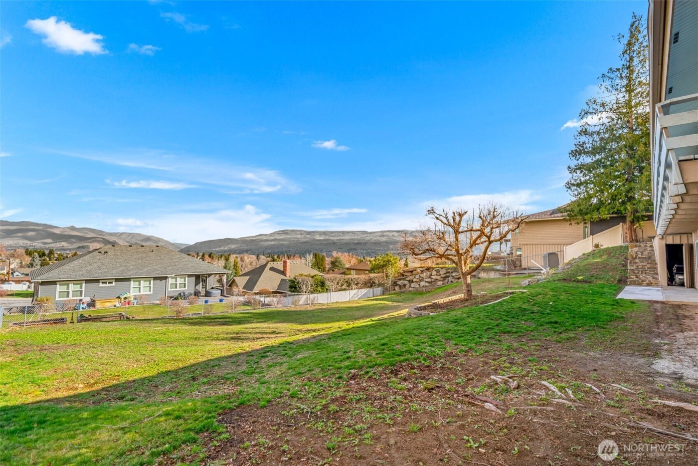 1117 Appleland Drive , Wenatchee, WA 98801