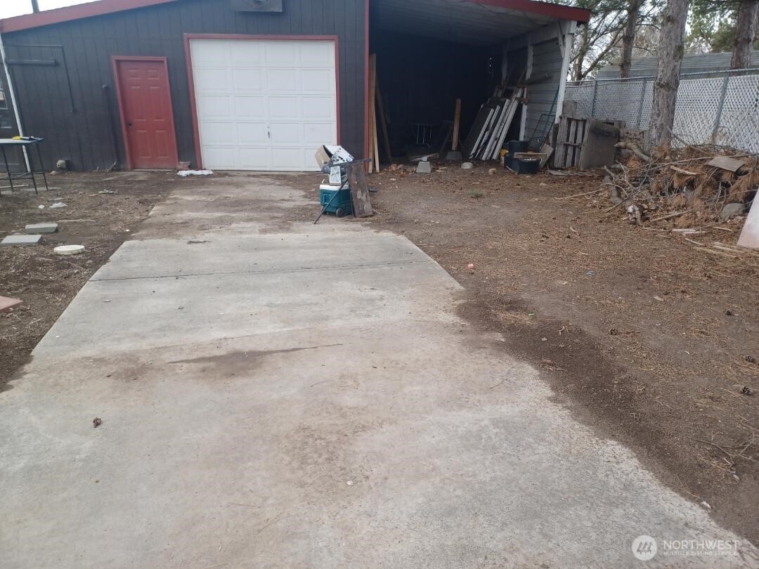 533 Fairchild Loop , Moses Lake, WA 98837