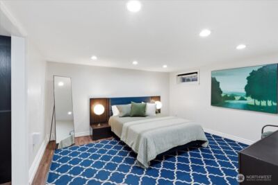 8250 Corliss Avenue N, Seattle, WA 98103 - Photo 14