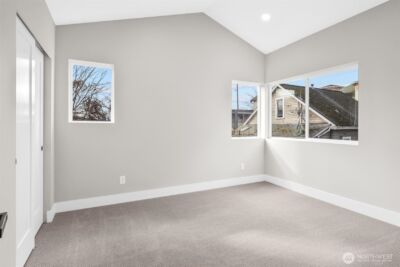 503 NE 42nd Street , Seattle, WA 98105 - Photo 13