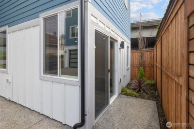 503 NE 42nd Street , Seattle, WA 98105 - Photo 8