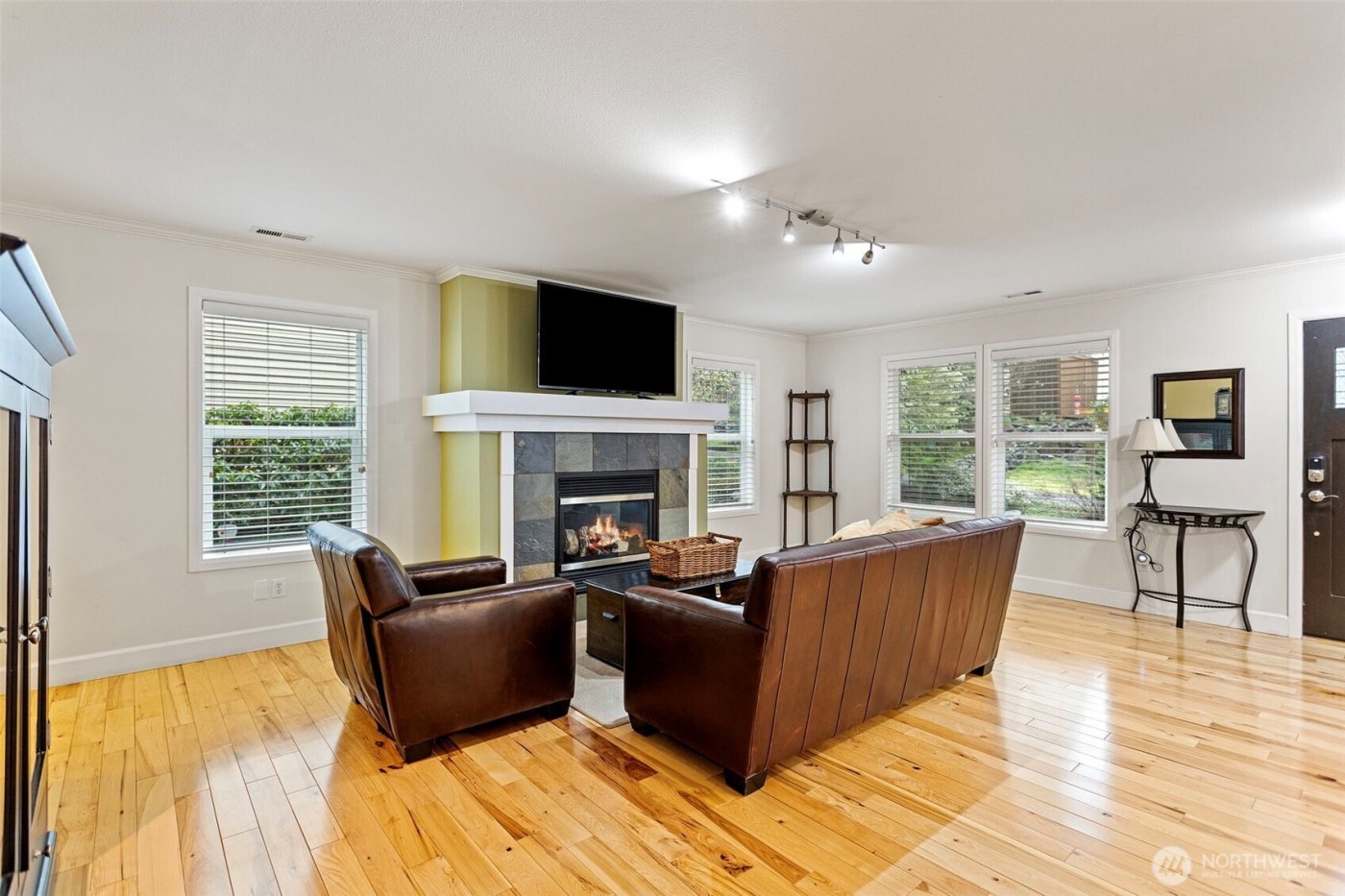 36726 SE Gravenstein Court , Snoqualmie, WA 98065