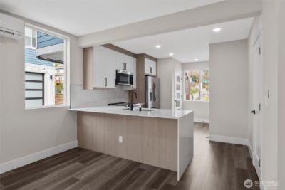 503 NE 42nd Street , Seattle, WA 98105 - Photo 11