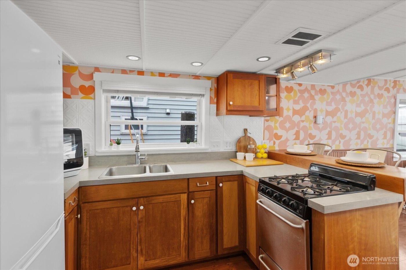 1900 Westlake Avenue N #B-20, Seattle, WA 98109