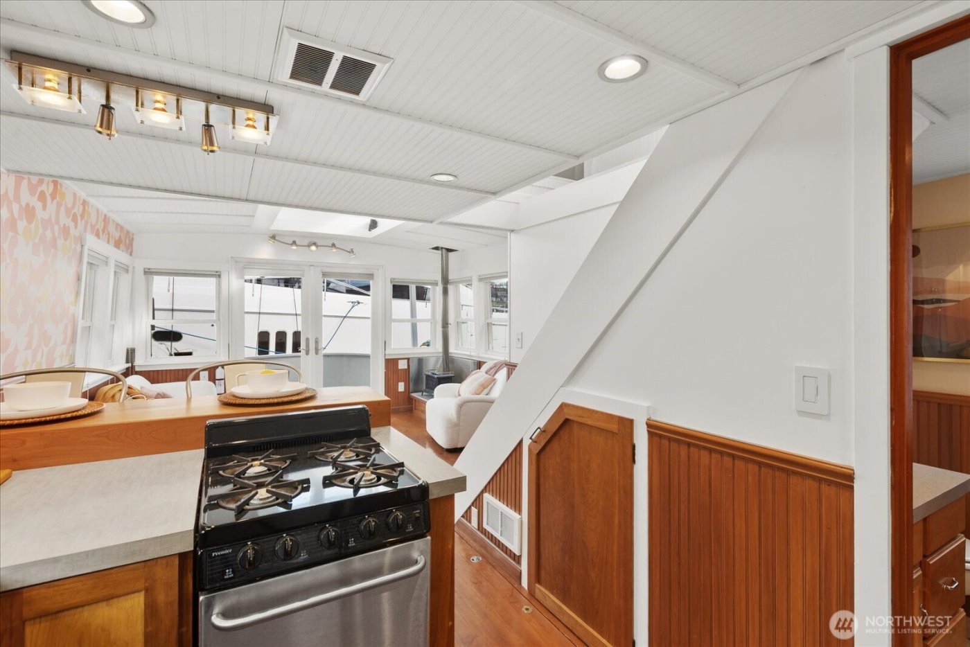 1900 Westlake Avenue N #B-20, Seattle, WA 98109