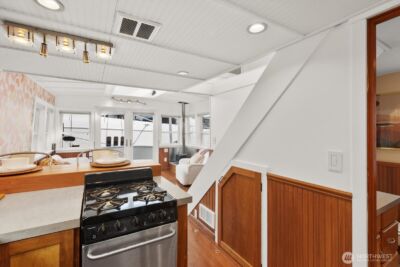 1900 Westlake Avenue N #B-20, Seattle, WA 98109 - Photo 20