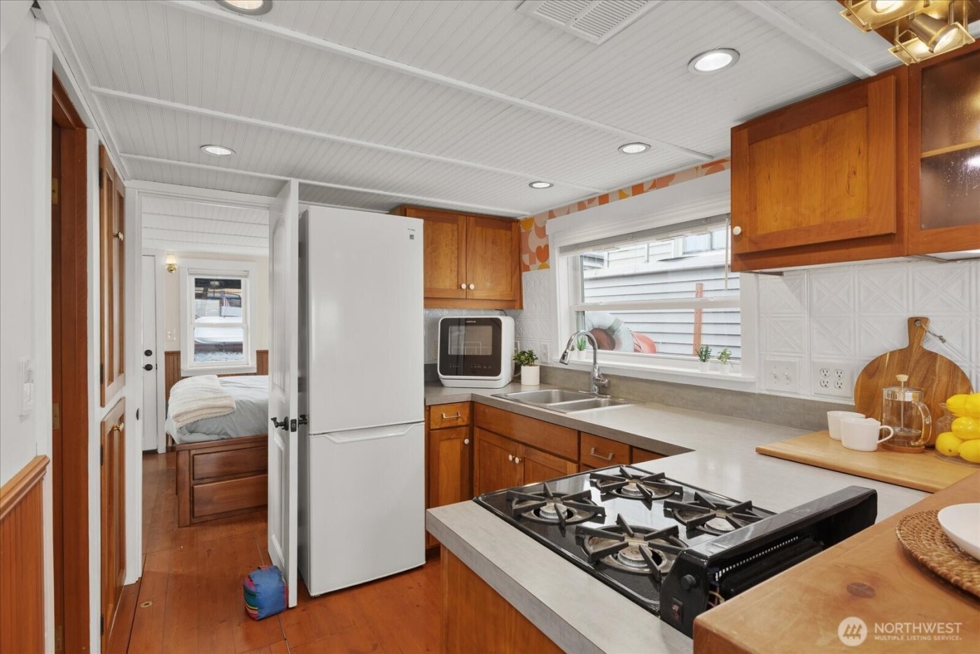 1900 Westlake Avenue N #B-20, Seattle, WA 98109