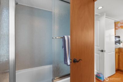 1900 Westlake Avenue N #B-20, Seattle, WA 98109 - Photo 32