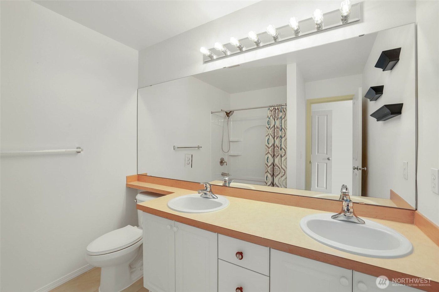 22609 42nd Place S, Kent, WA 98032