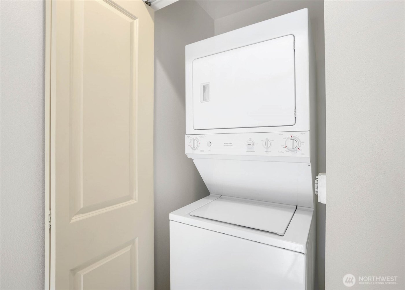 22609 42nd Place S, Kent, WA 98032