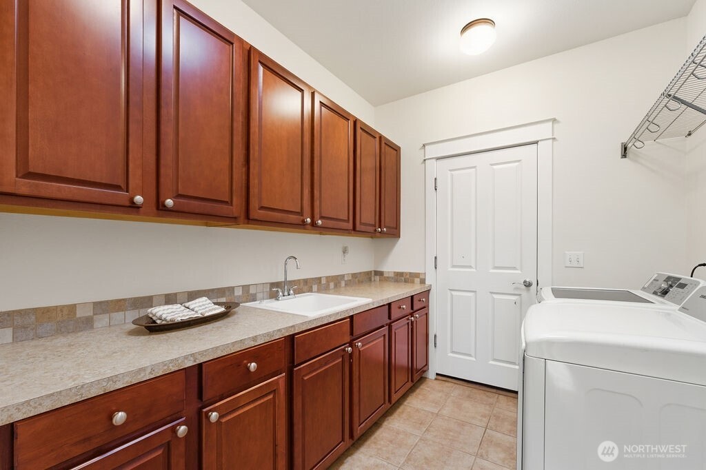 7276 Rosemount Circle , Tacoma, WA 98465