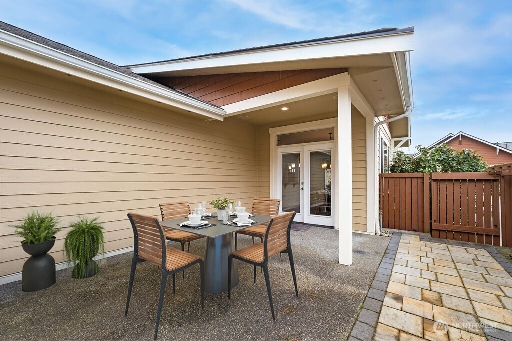 7276 Rosemount Circle , Tacoma, WA 98465