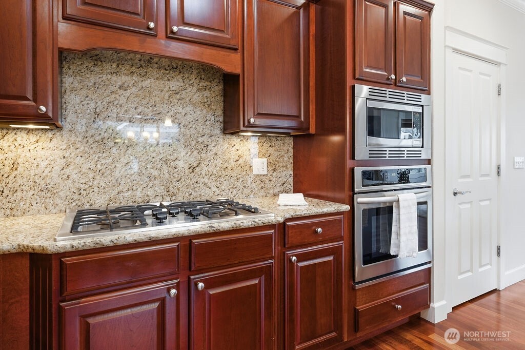 7276 Rosemount Circle , Tacoma, WA 98465