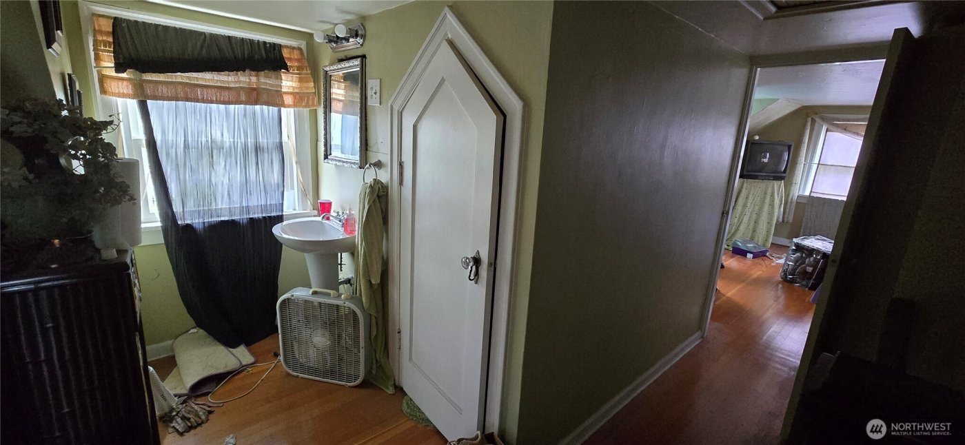 25 J Street NE, Auburn, WA 98002