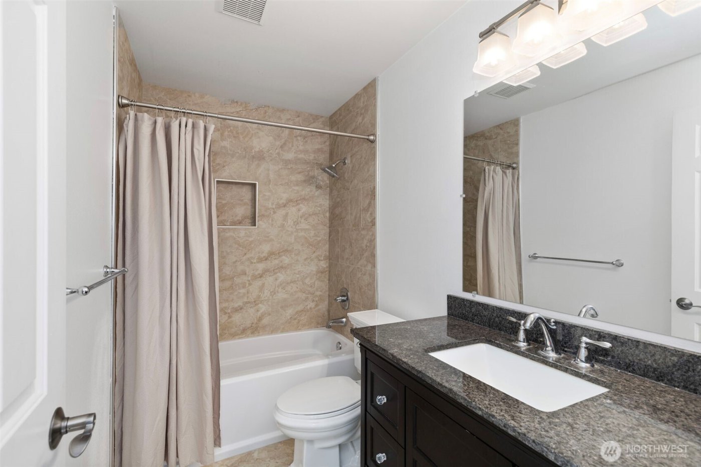 18290 Dalarna Court NE, Poulsbo, WA 98370