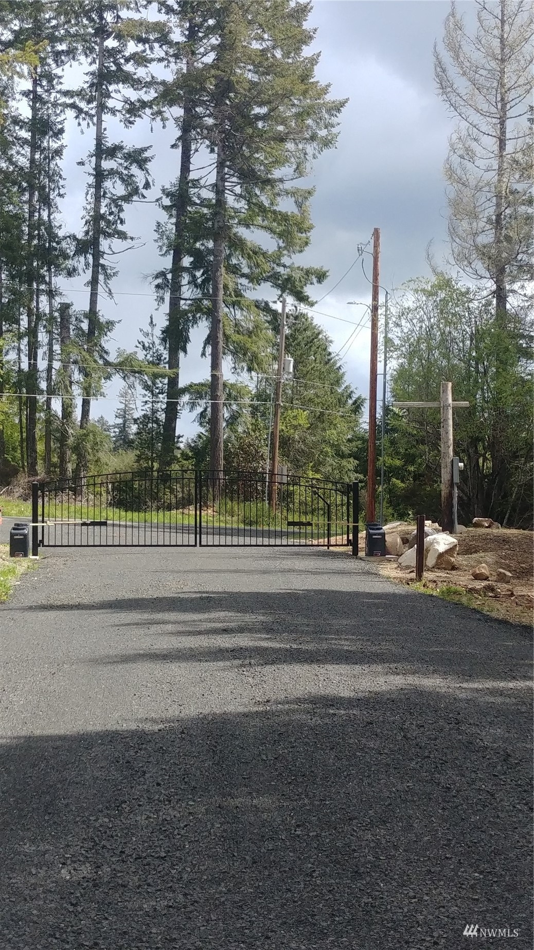 1 E Lone Fir Dr Road E, Shelton, WA 98584