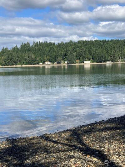 7 E Swindlers Cove Road E, Shelton, WA 98584