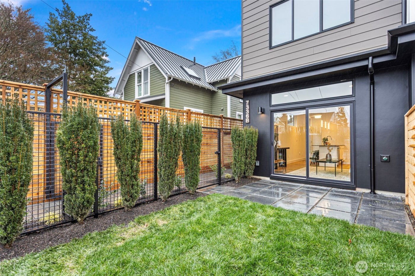 7336 27th Avenue NW #B, Seattle, WA 98117