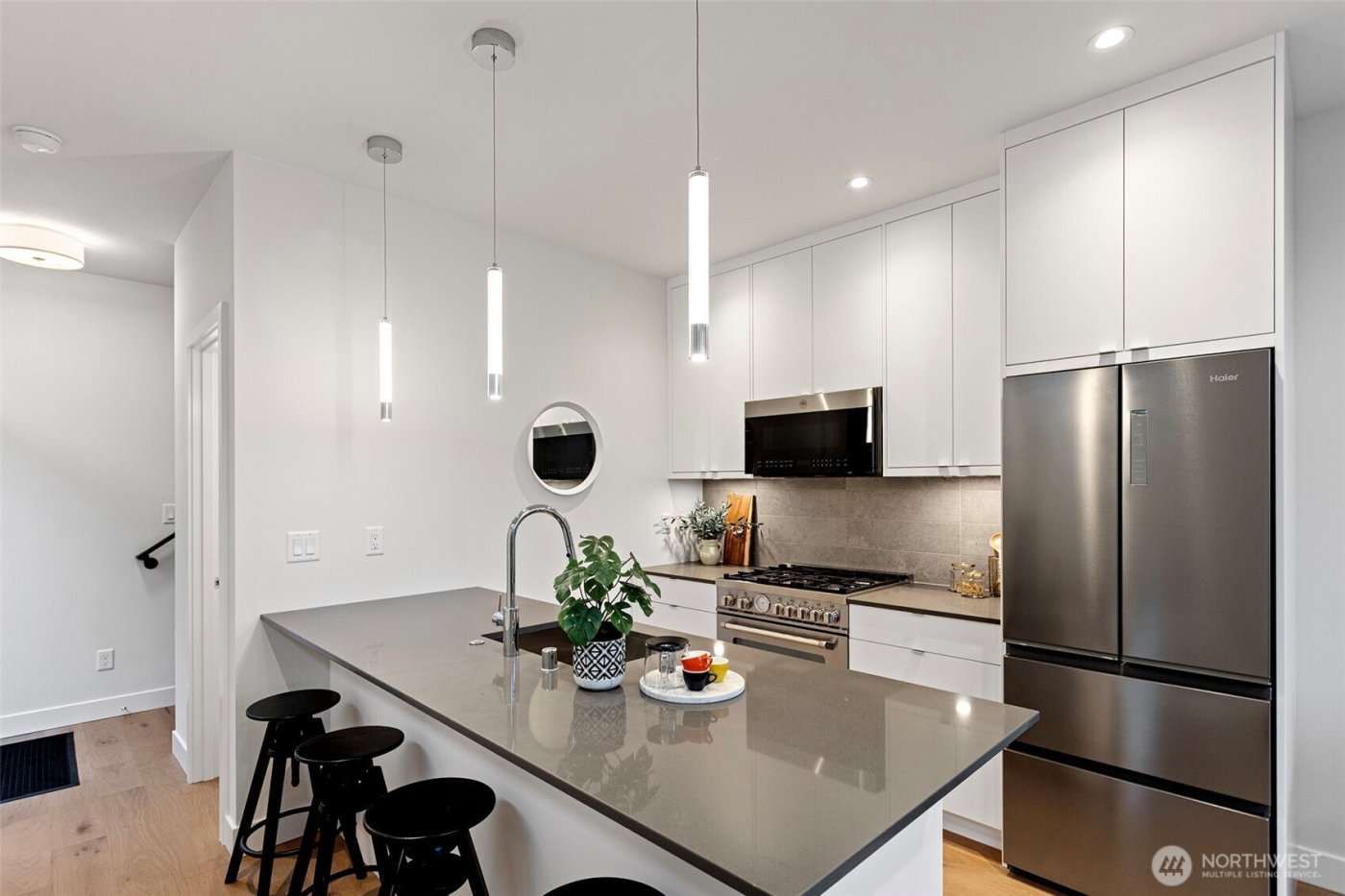 7336 27th Avenue NW #B, Seattle, WA 98117