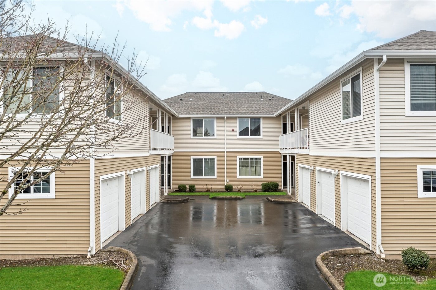 6129 Lindsay Drive SE #C8, Auburn, WA 98092